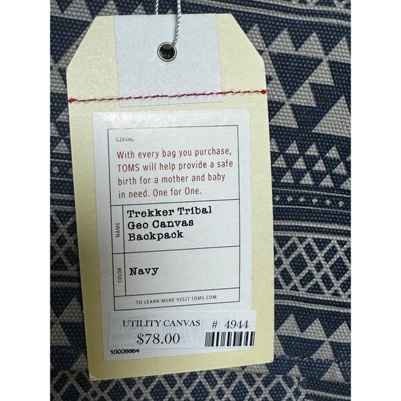 NEW! TOMS Trekker Tribal Geo Canvas Backpack in Navy Blue, Lots of pockets! - Picture 5 of 9